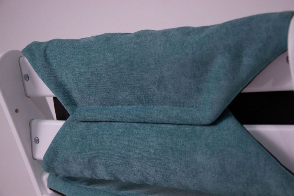 Растущий стул с подушками