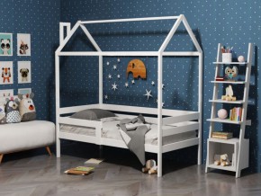 Детская кровать-домик из массива березы Соня-6 (800*1600) Белый/Лак в Златоусте - zlatoust.ok-mebel.com | фото