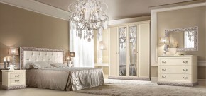 Комод Тиффани штрих-лак/серебро (ТФКМ-1) в Златоусте - zlatoust.ok-mebel.com | фото 2