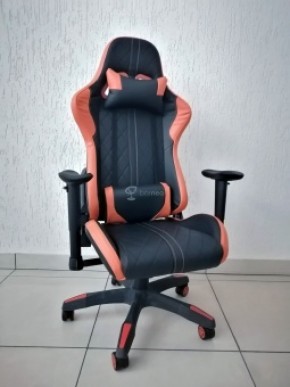 Кресло геймерское Barneo K-52 (черная экокожа оранжевые вставки) в Златоусте - zlatoust.ok-mebel.com | фото