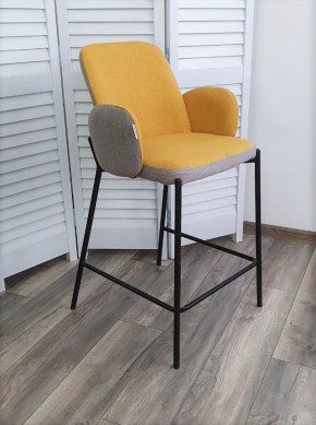 Полубарный стул NYX (H=65cm) VF106 желтый / VF120 серый М-City в Златоусте - zlatoust.ok-mebel.com | фото 1